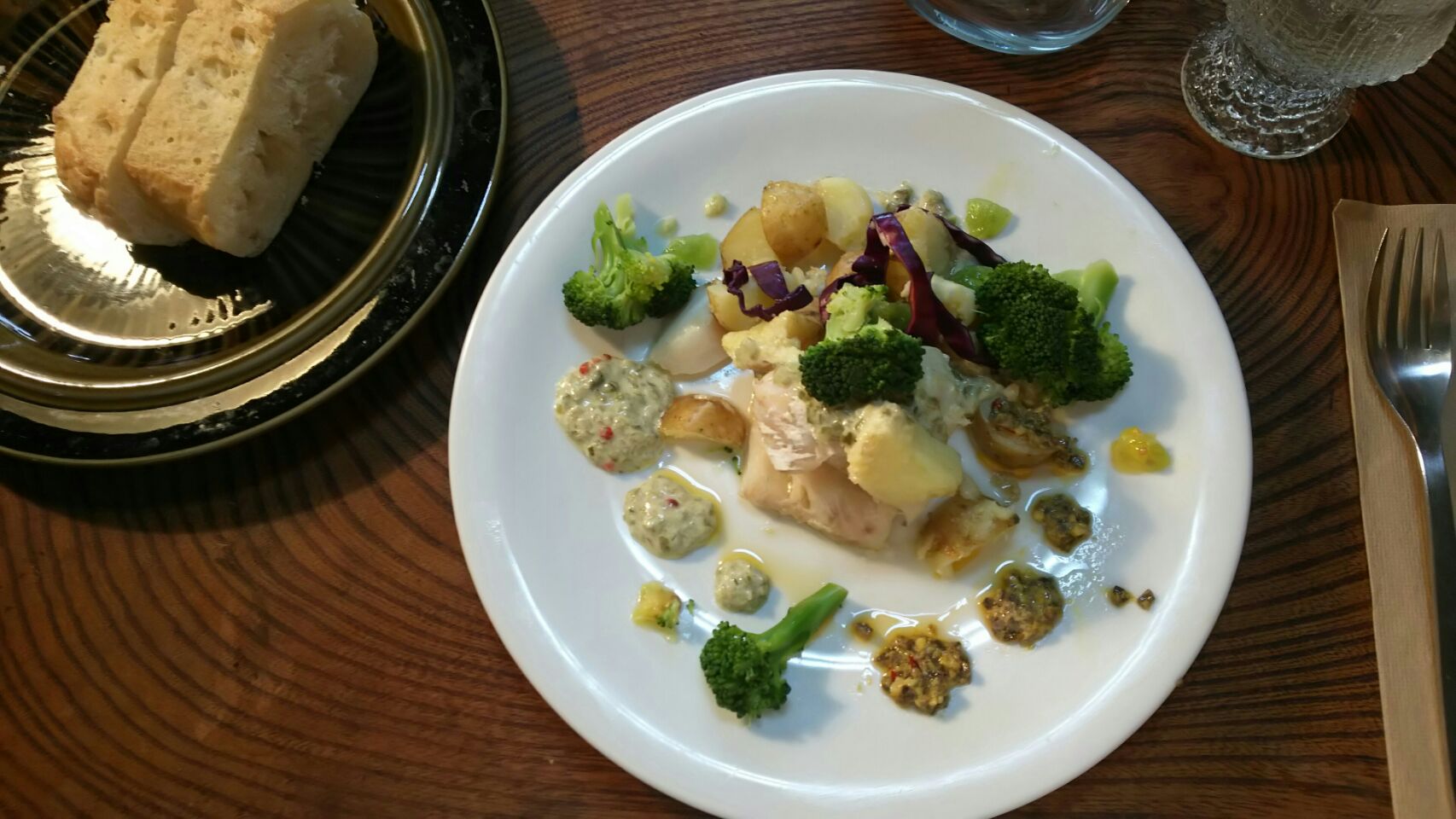 真鱈とポテトのブレゼ北欧風ディルのグリビッシュソース。