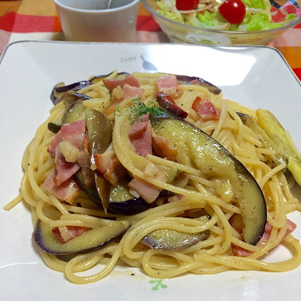 茄子とベーコンのペペロンチーノスパゲティー