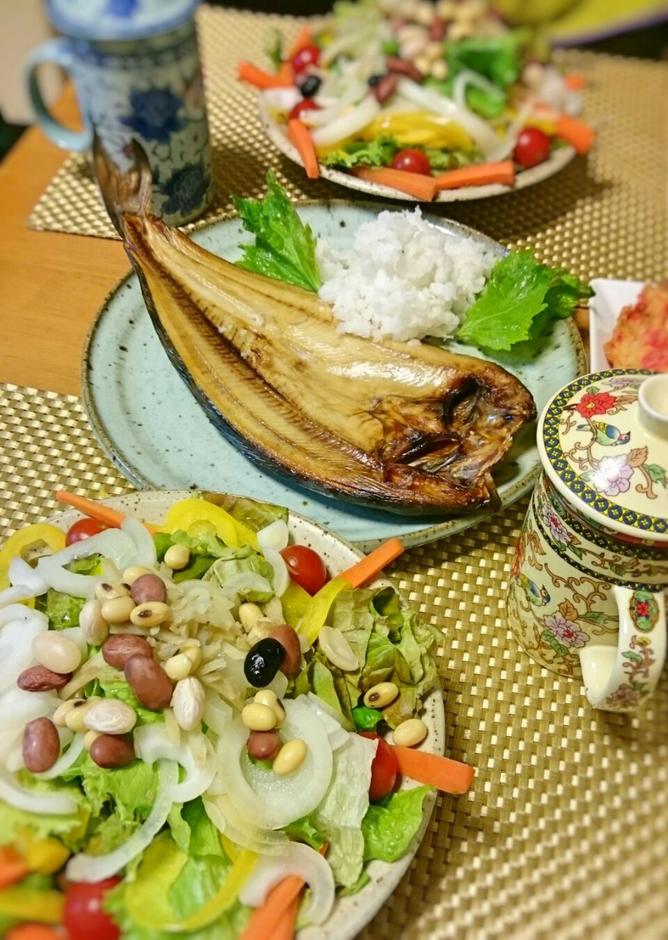 お野菜中心夜ご飯??  お豆サラダ