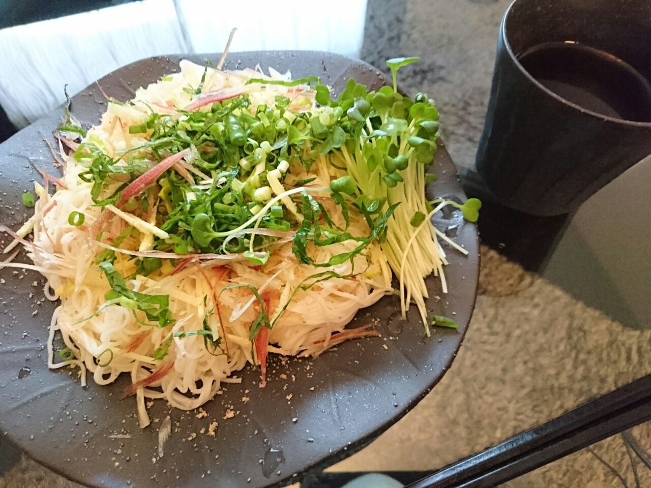 休日二日目の朝は、薬味たっぷり お素麺❣