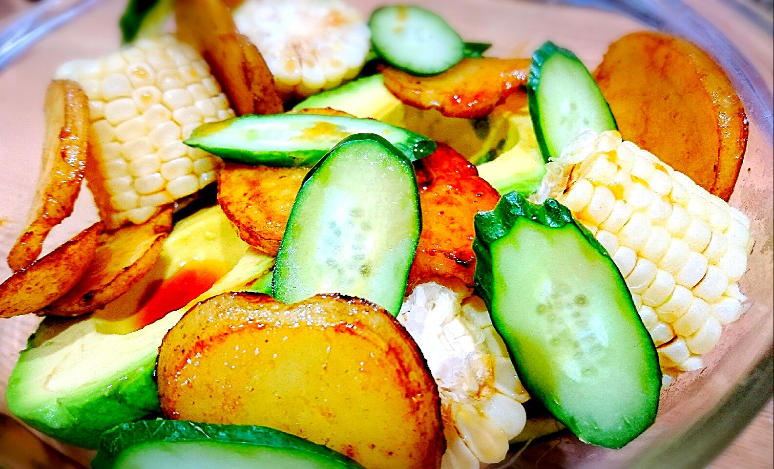 野菜生活～ジャガイモとホワイトコーン、ジャンボアボカドのサラダ?