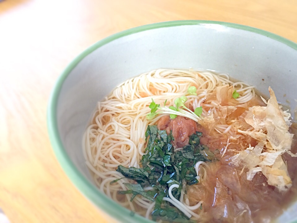 たたき梅のそうめん