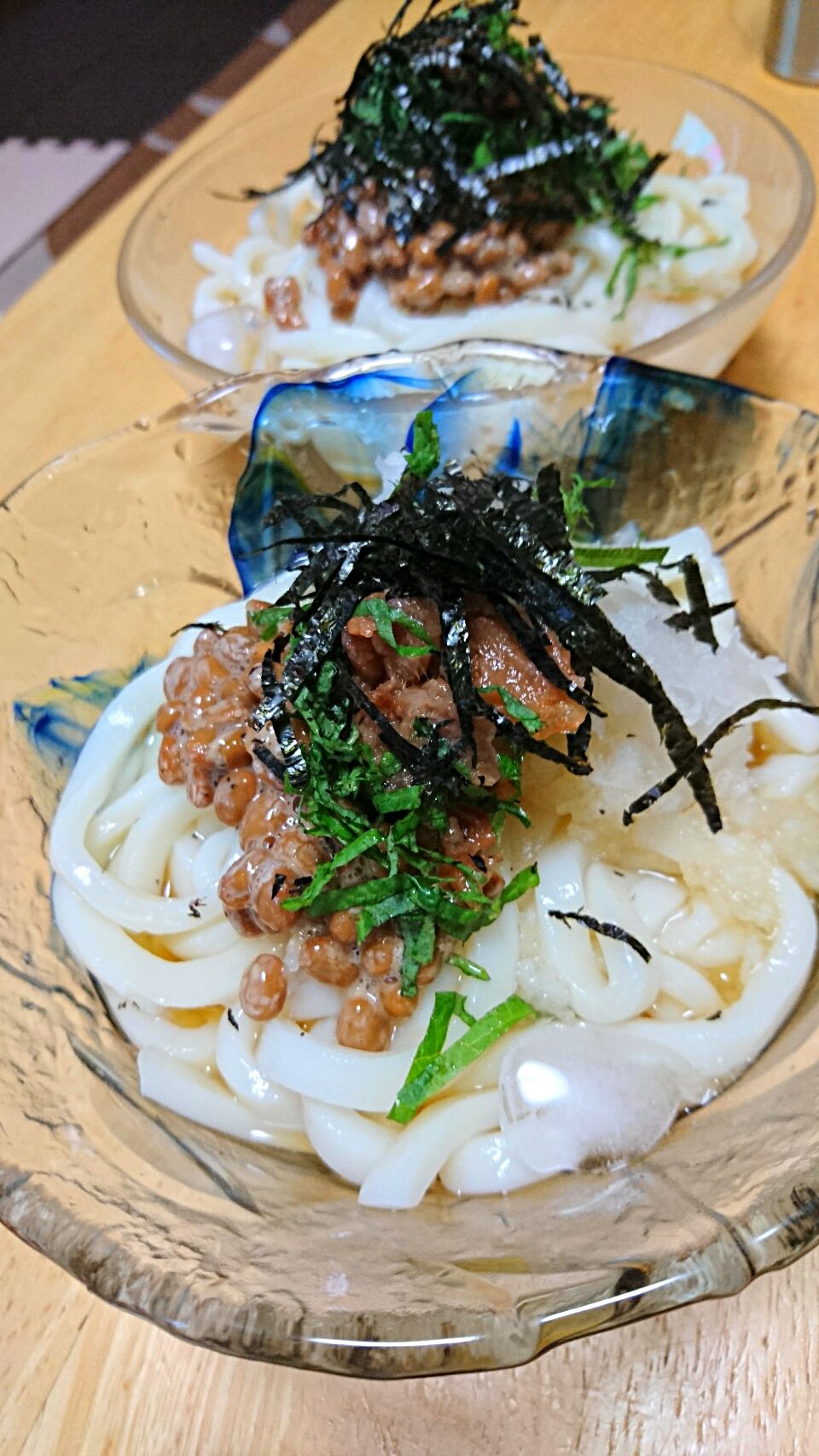 冷やしうどん、納豆✨梅✨シソ✨大根おろしのせ