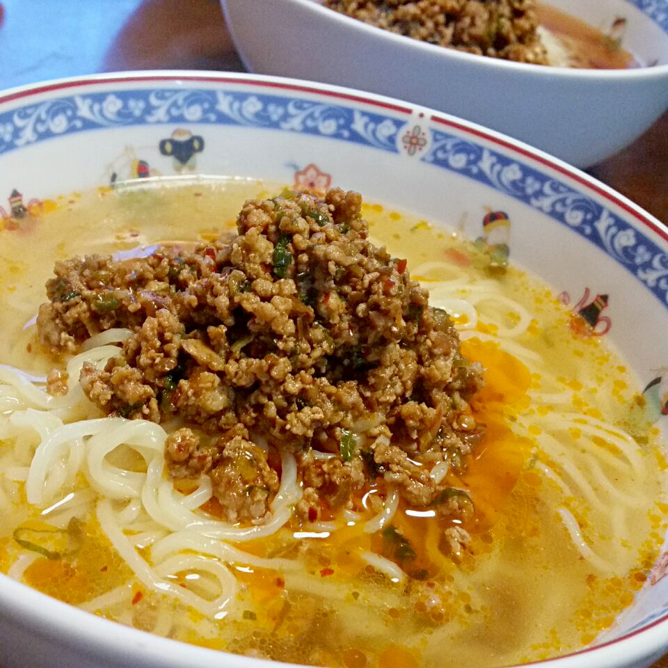 坦々風ラーメン