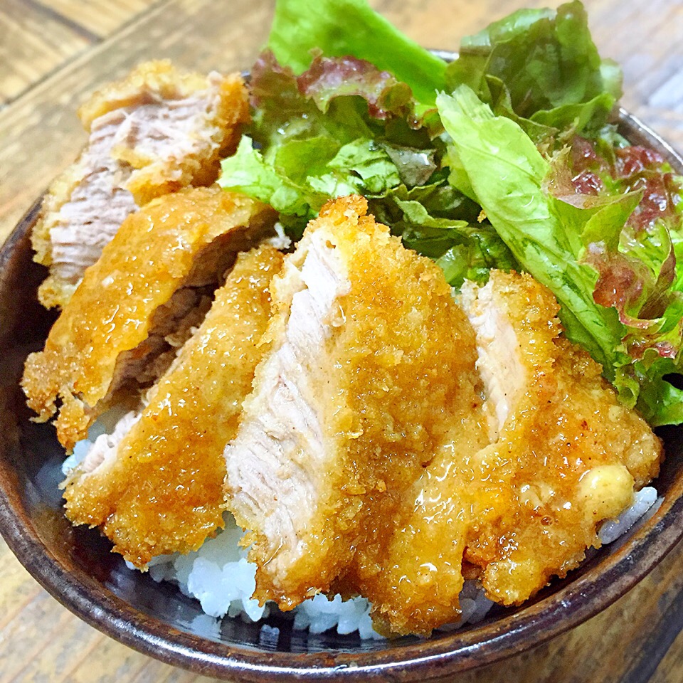 ヒレカツでソースカツ丼