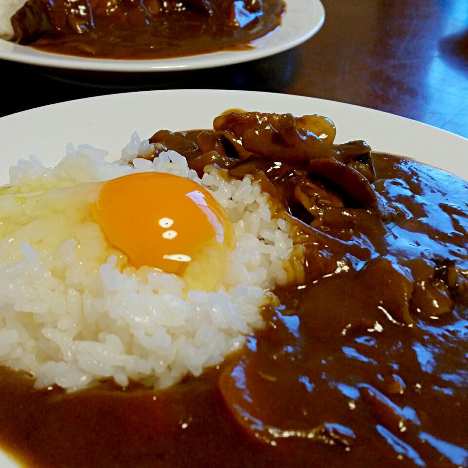 たまカレー　海老もっこり　と言う高級えびせんべいを食べて育ったもっちり卵?