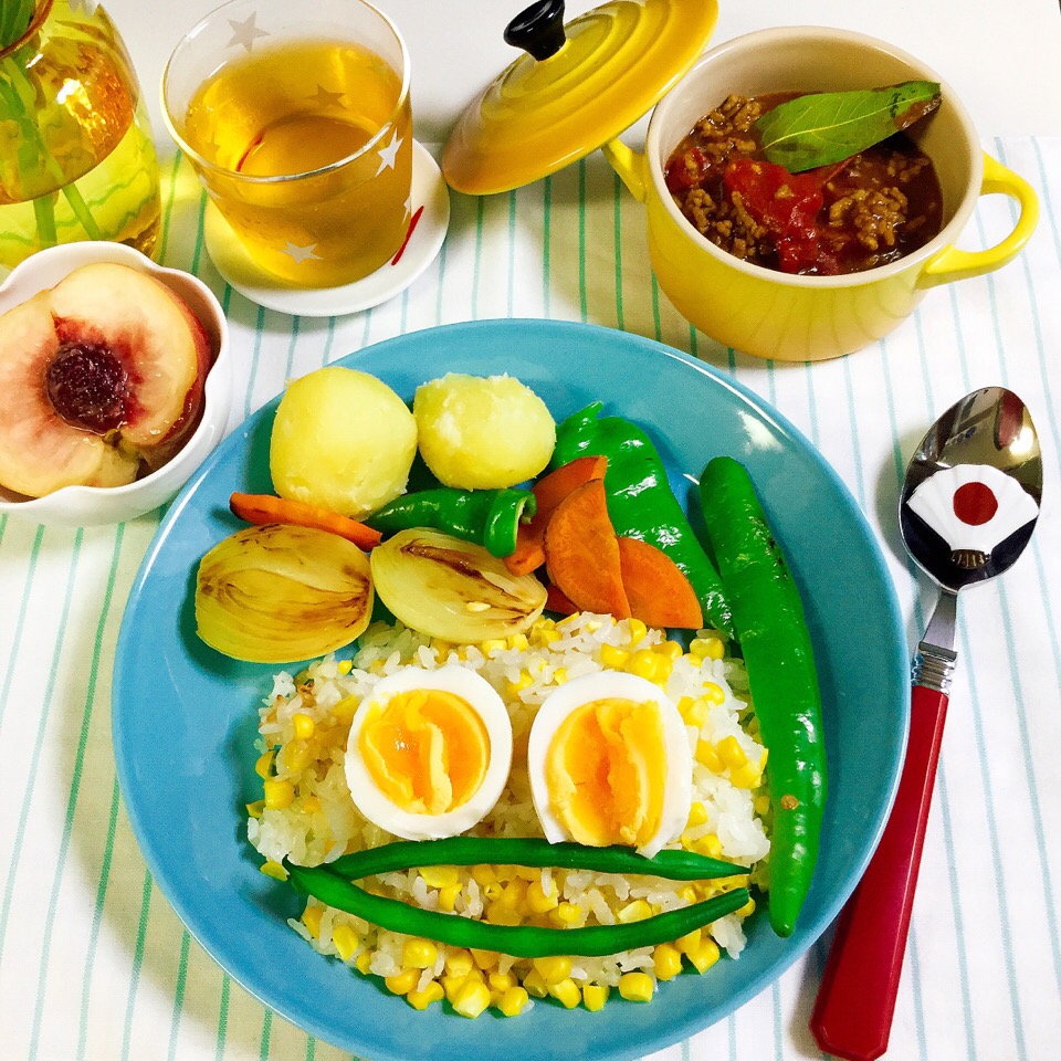 焼いた夏野菜と、
炊き込みトウモロコシごはんと
トマトとひき肉のカレー