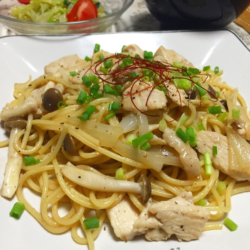 鶏胸肉とキノコの柚子胡椒ポン酢和風スパゲティー