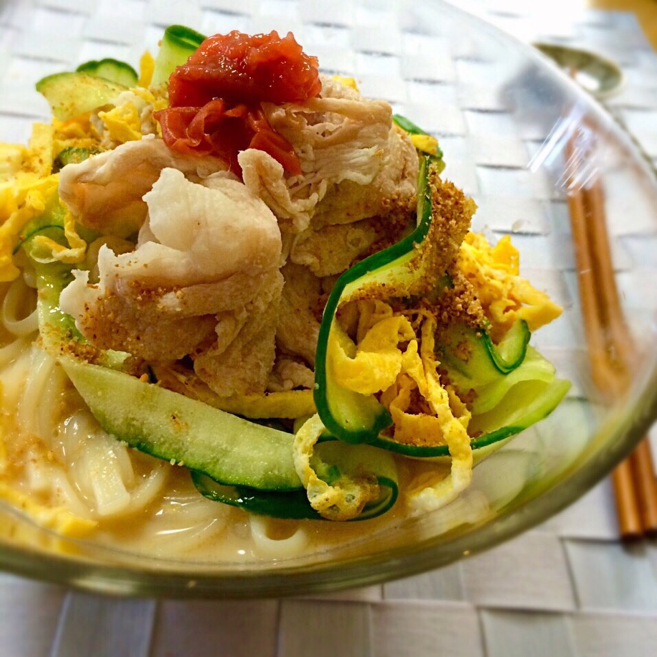 豚しゃぶの梅豆乳冷麺／Chilled Soy Milk Noodle Soup with Pork Shabu-shabu ??