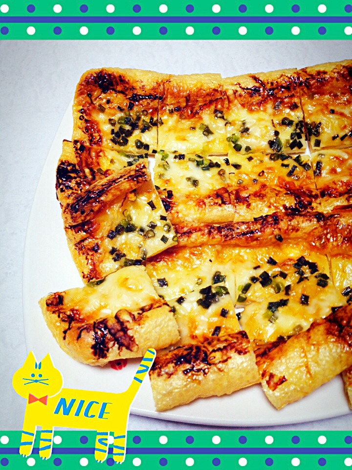 ロコタンさんの料理 『油揚げのピザ』ฅ^•ﻌ•^ฅグルメだれで美味しさÜP???