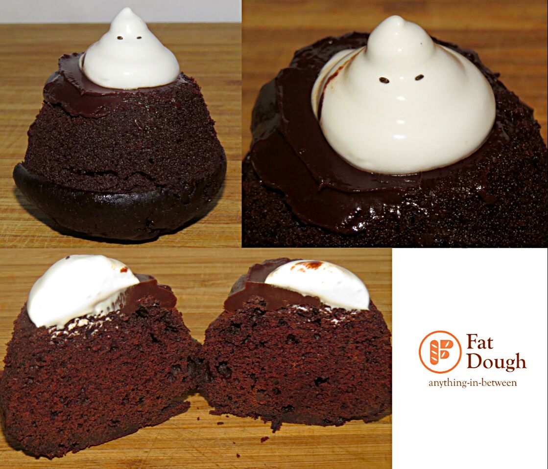 Spooky Ghost Chocolate Cupcakes Inspired By Entertaining With Beth #Halloween