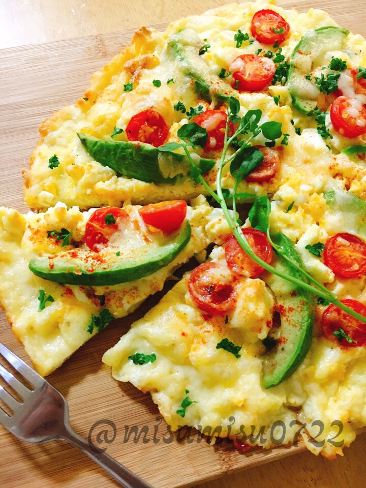 生地なし☆チーズと卵の #低糖質ピザ