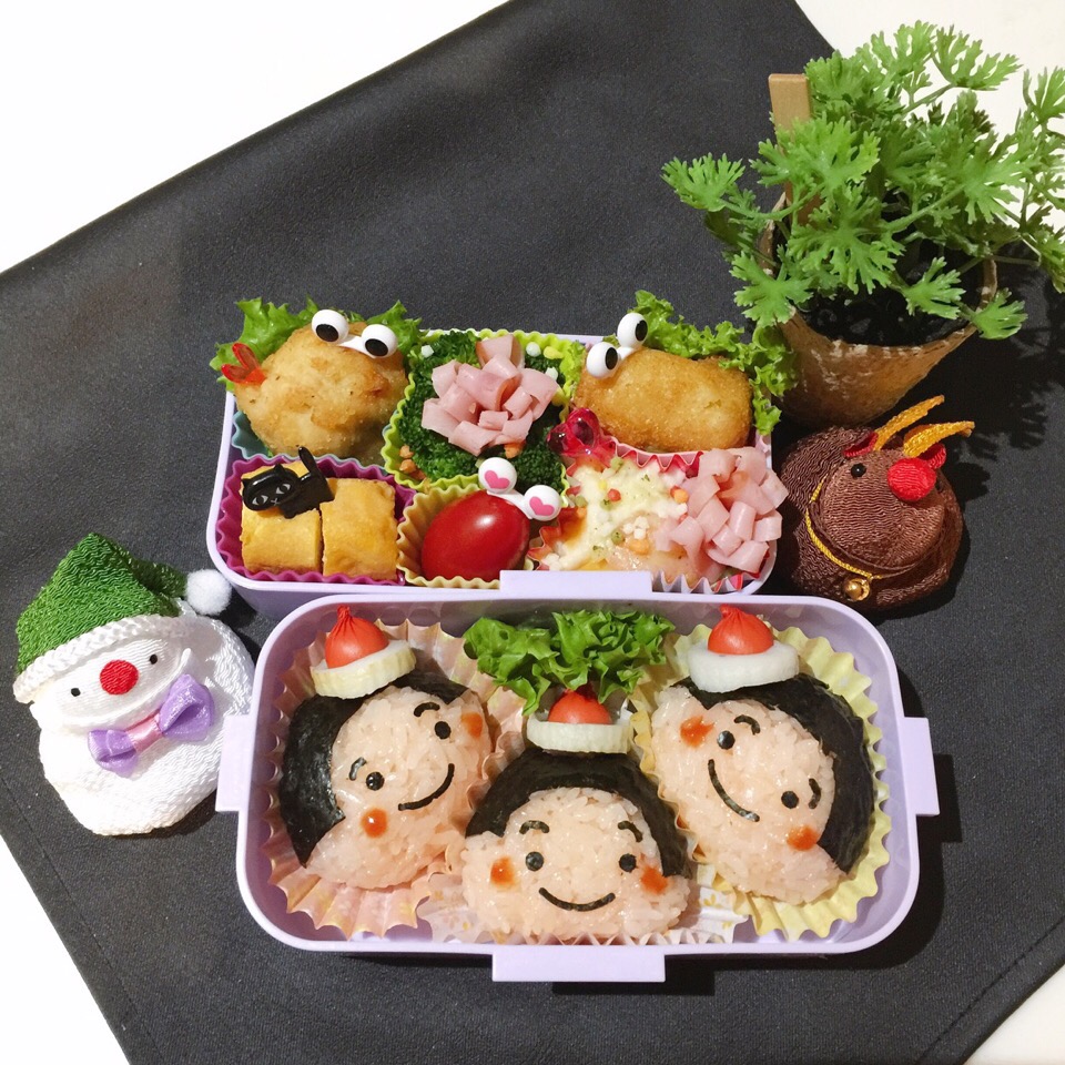 12/15❤︎娘のクレラップサンタちゃんおにぎり弁当❤︎