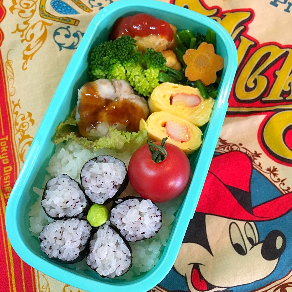 娘の学童初日！！
お花で春弁当?