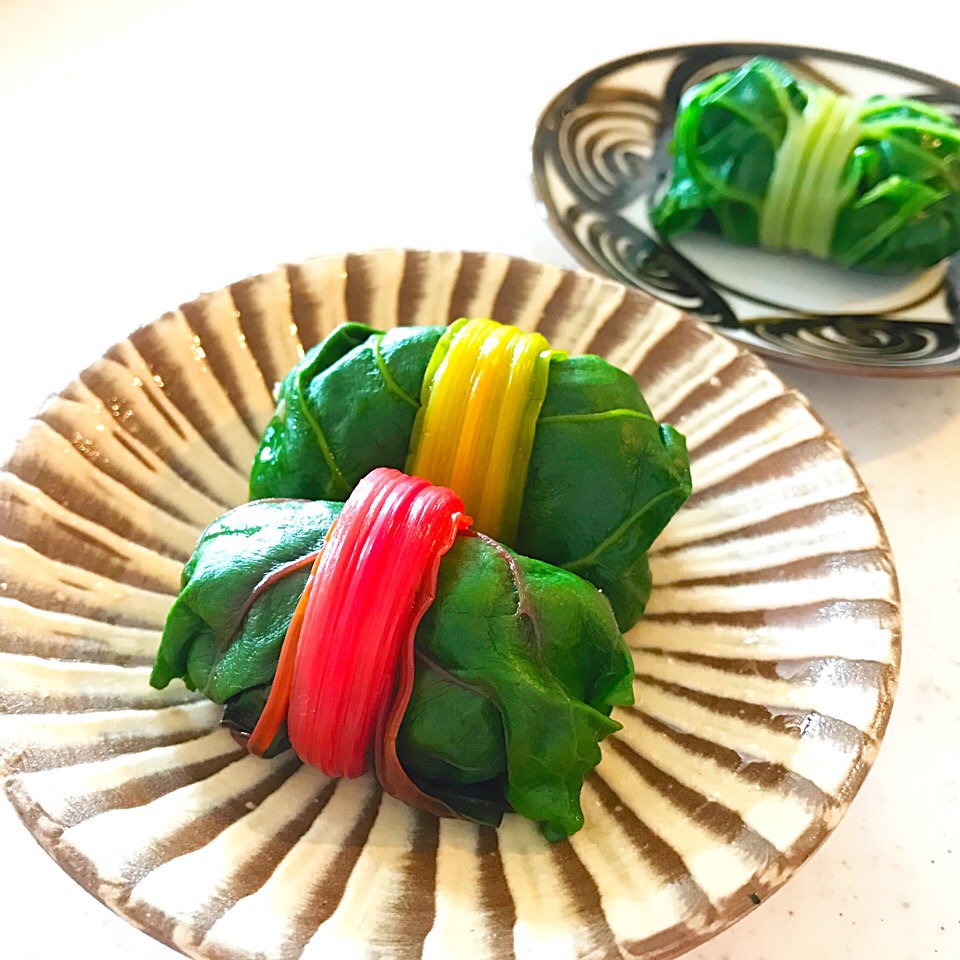 Swiss chard Sushi rolles 寝かせ玄米のスイスチャード巻き #healthy #vegetarian #vegan #sushi