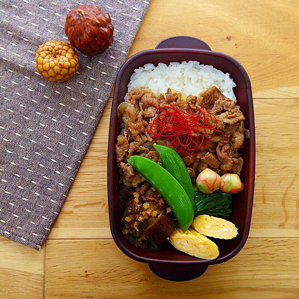 牛丼弁当〜♪