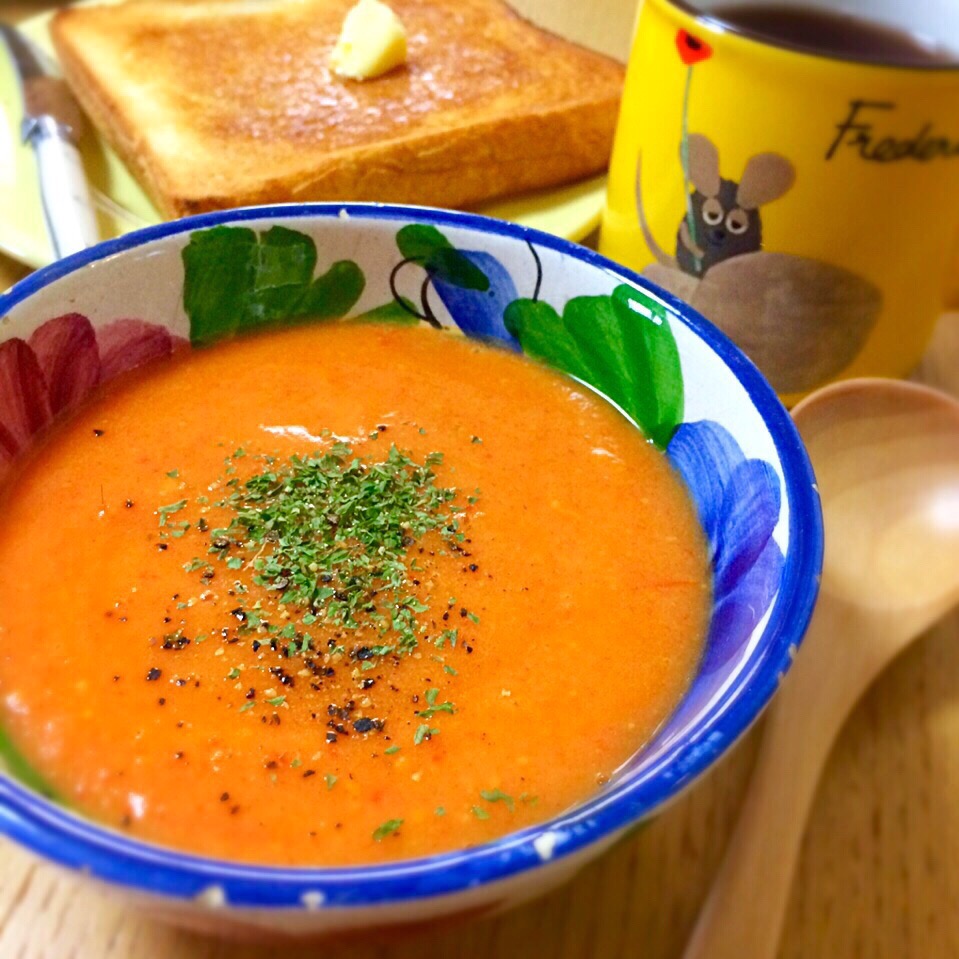 赤ピーマンのポタージュスープ?／Red Bell Pepper Soup?