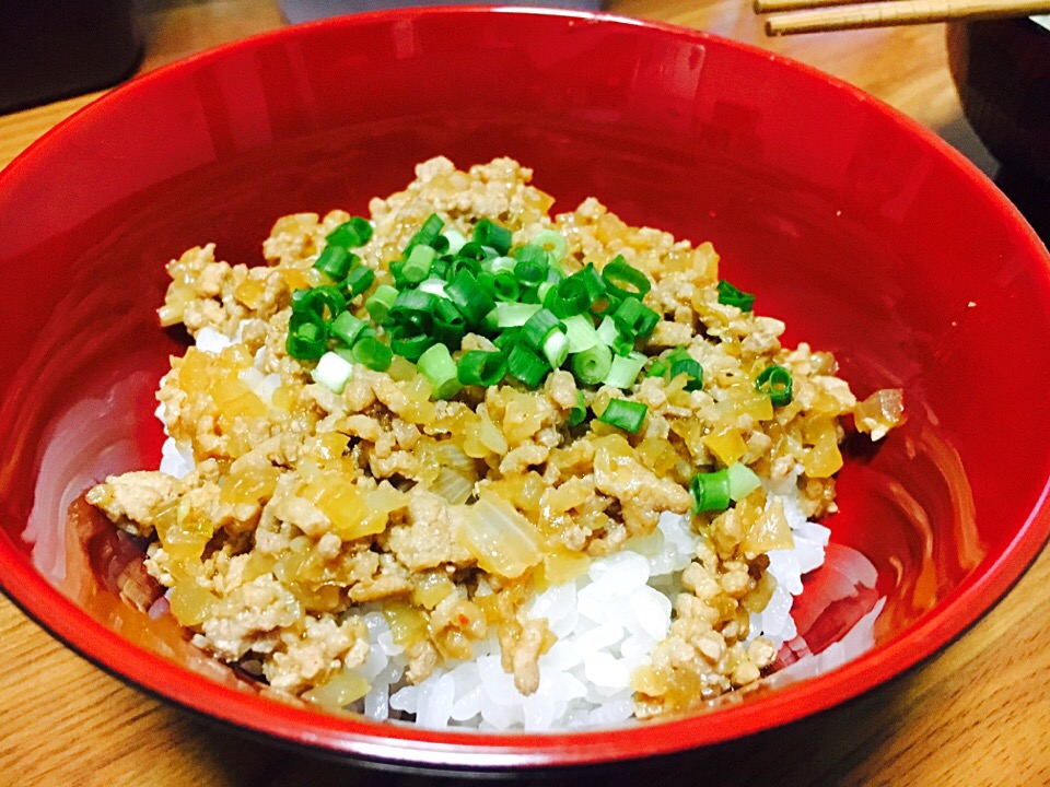 味噌そぼろ丼