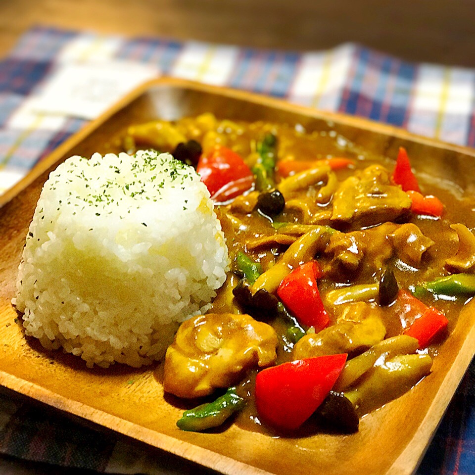 チキンときのこのカレー