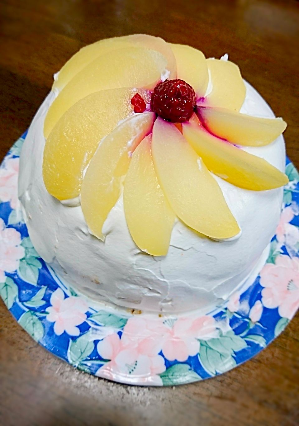 桃とクリームチーズのドームケーキ