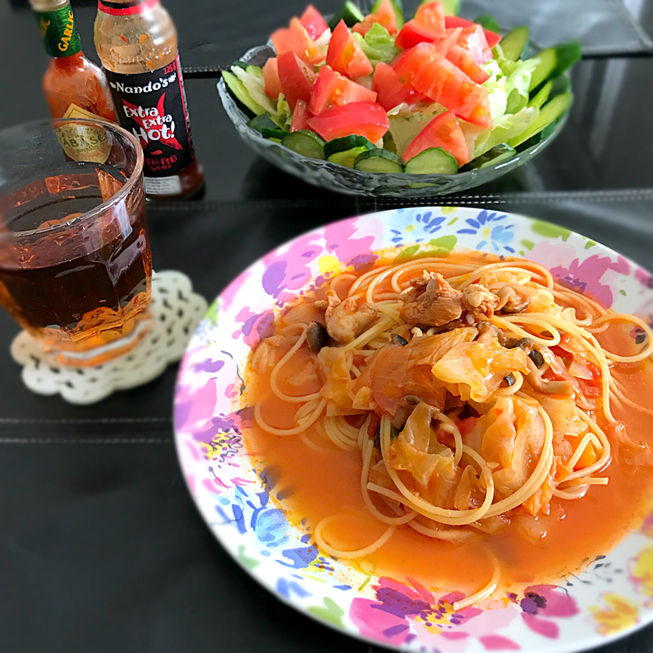 暑い夏こそトマト鍋！
からのパスタ！
そして激辛！！