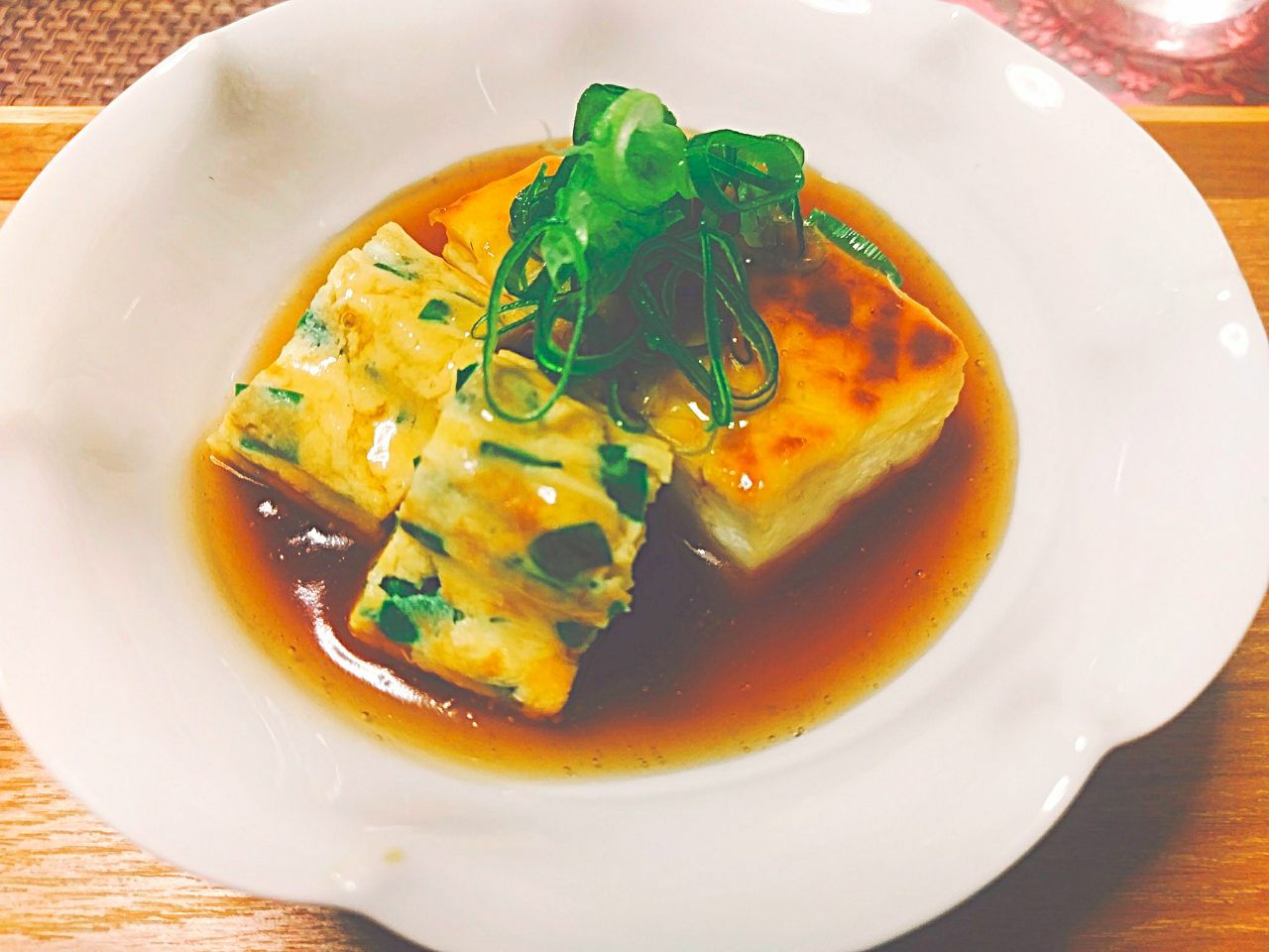 焼き豆腐と韮卵焼きの餡かけ