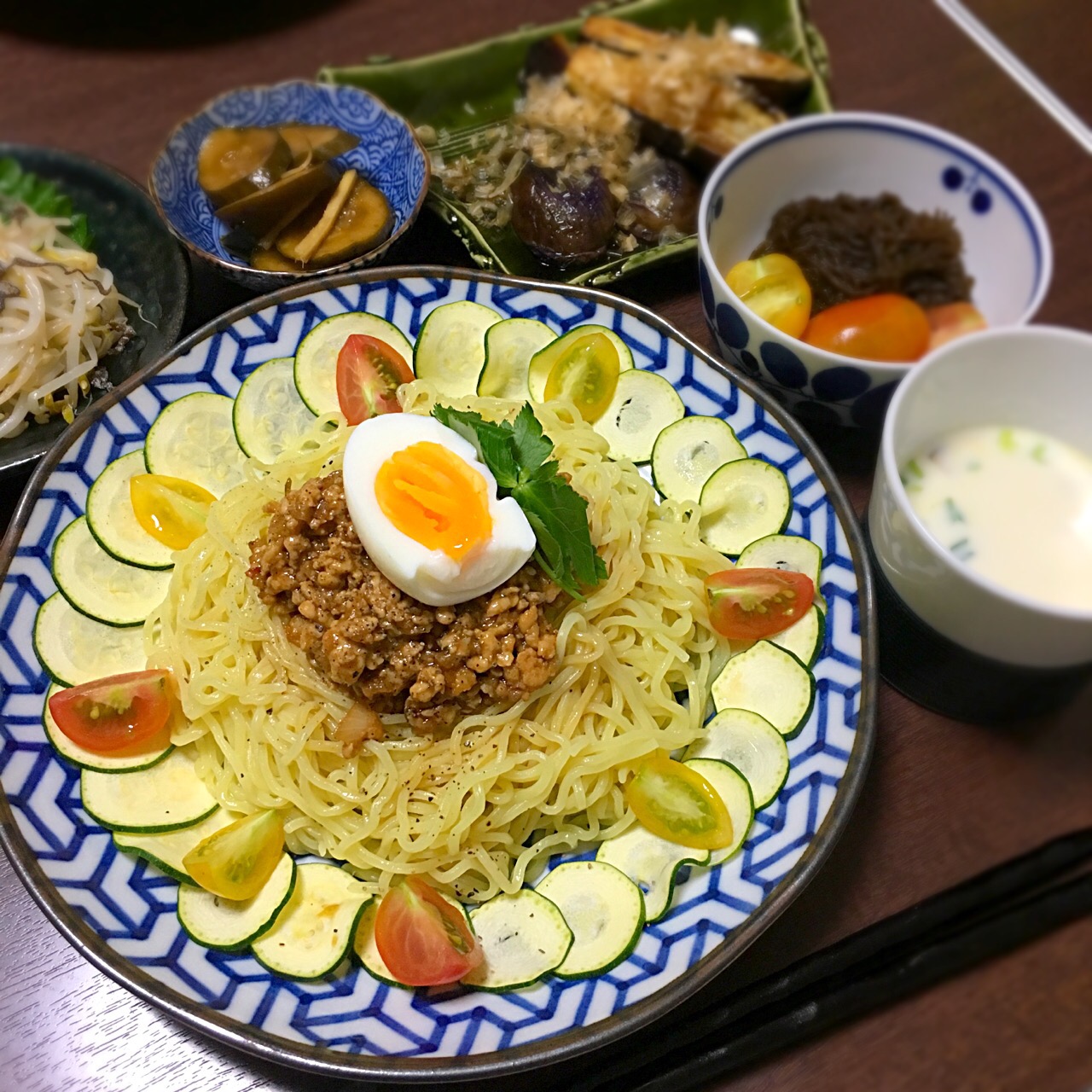 暑い日に！ジャージャー麺！