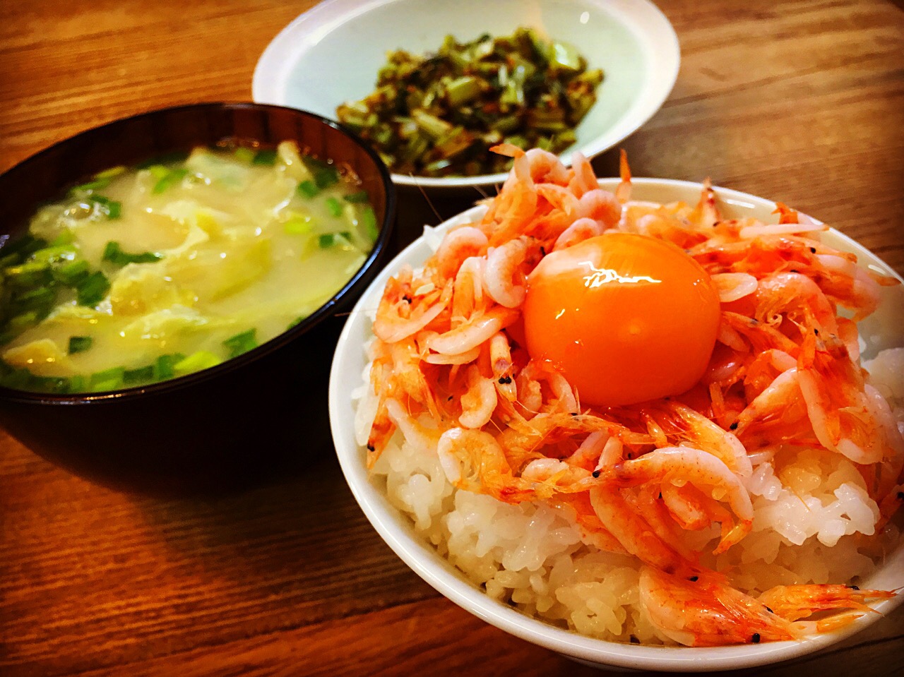 釜あげ桜えびのっけごはん???
蕪のぬか漬け副産物、葉っぱのピリから炒めも、ごはんがすすむ君?