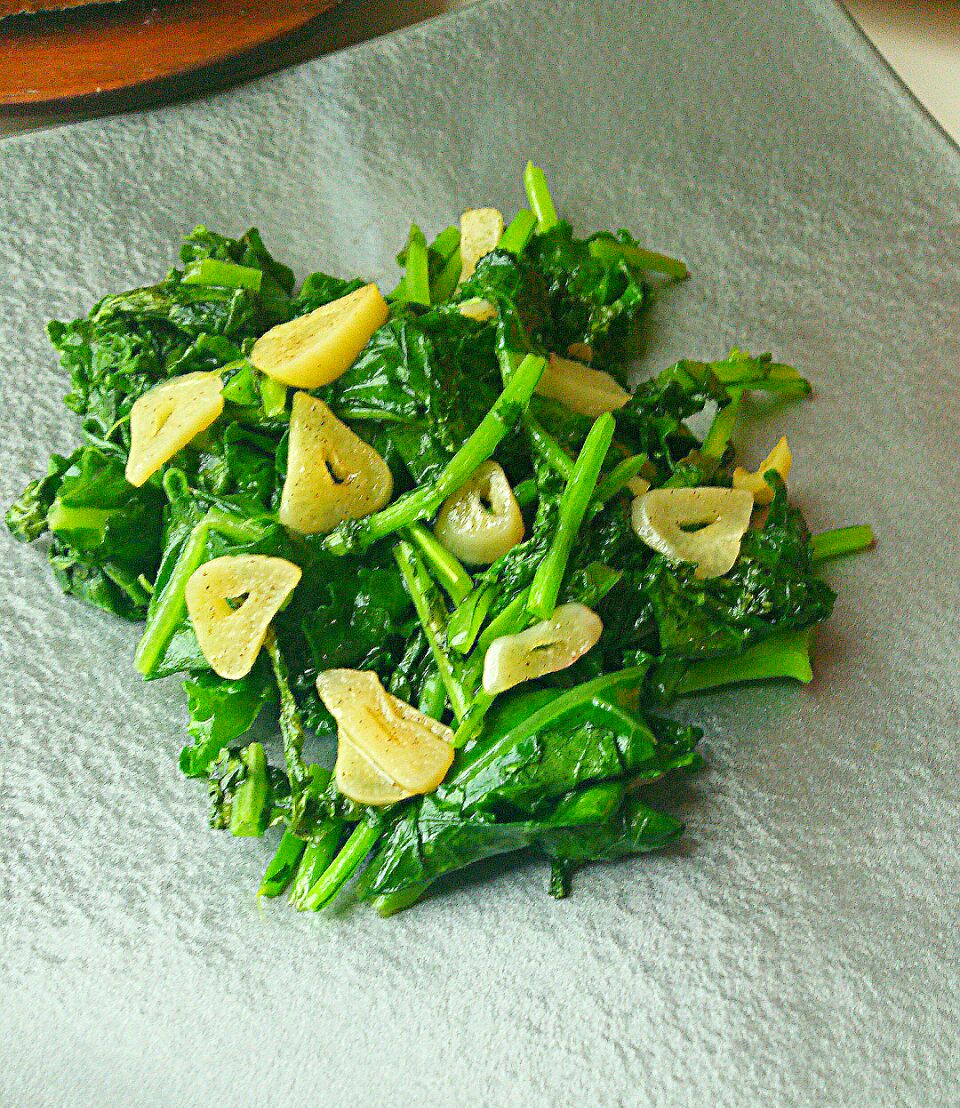 ⭐★Sautéed kale with garlic    ケールのガーリックソテー #おつまみ