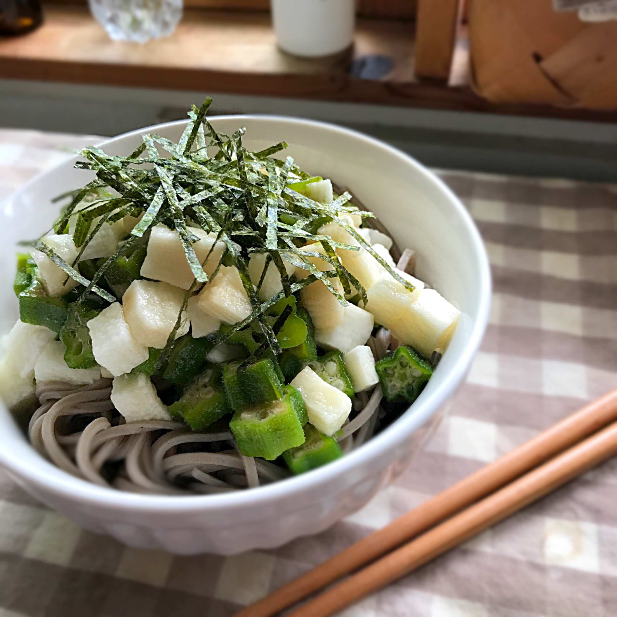 オクラと山芋のっけ蕎麦