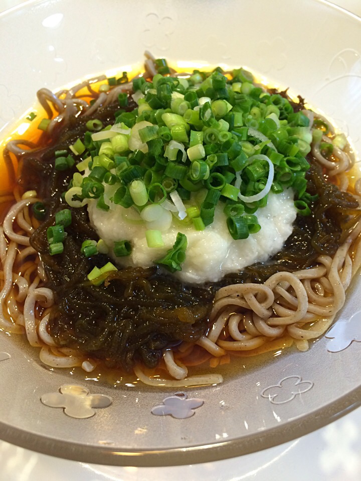 メカブとろろ蕎麦lunch♡2017/07/29