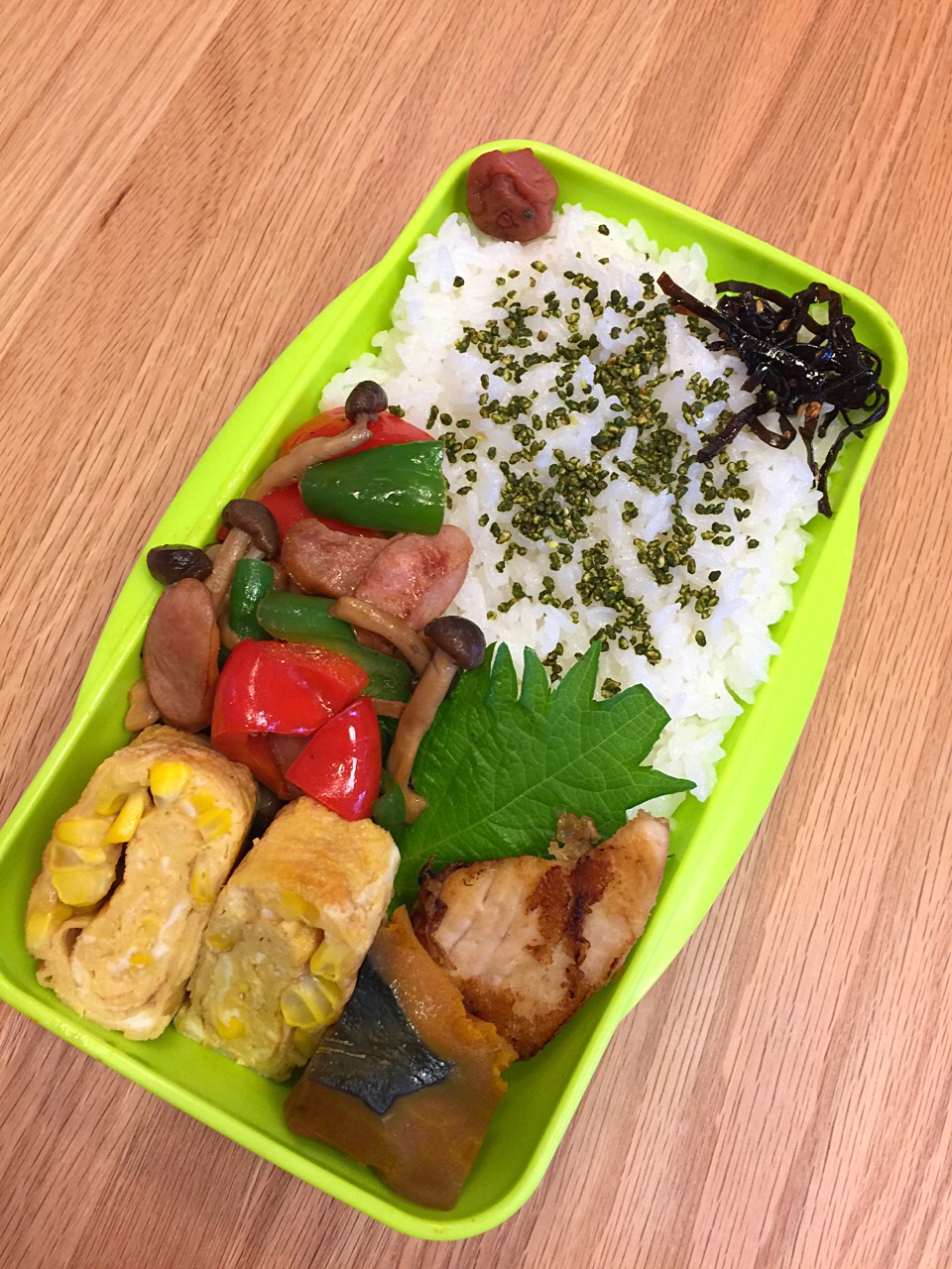 2017.8.3 中2男子 ?置き弁当〜(*´∇｀*)
#夏休み置き弁当 #夏休みお弁当 #中2弁当