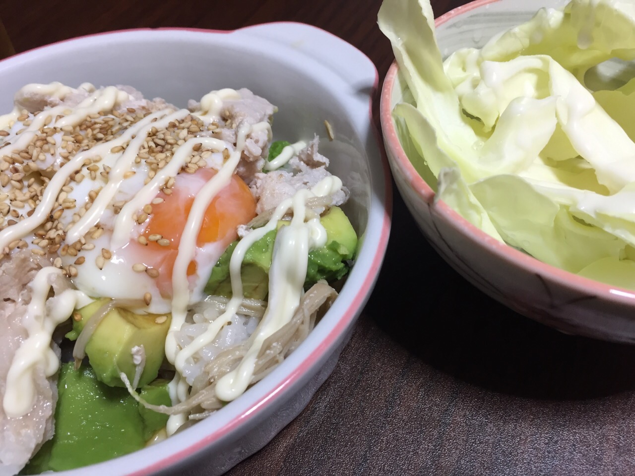 キャベツサラダ わさびドレッシング！
  アボカド豚肉丼！スタミナ！