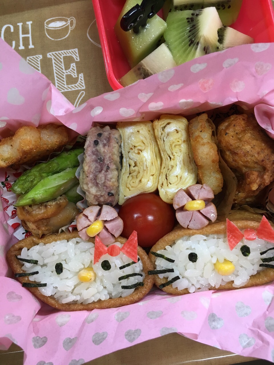 夏休み2017学童弁当 キティ稲荷
#学童弁当 #夏休み #夏休みお弁当 #オープンいなり #キティ #キティちゃん