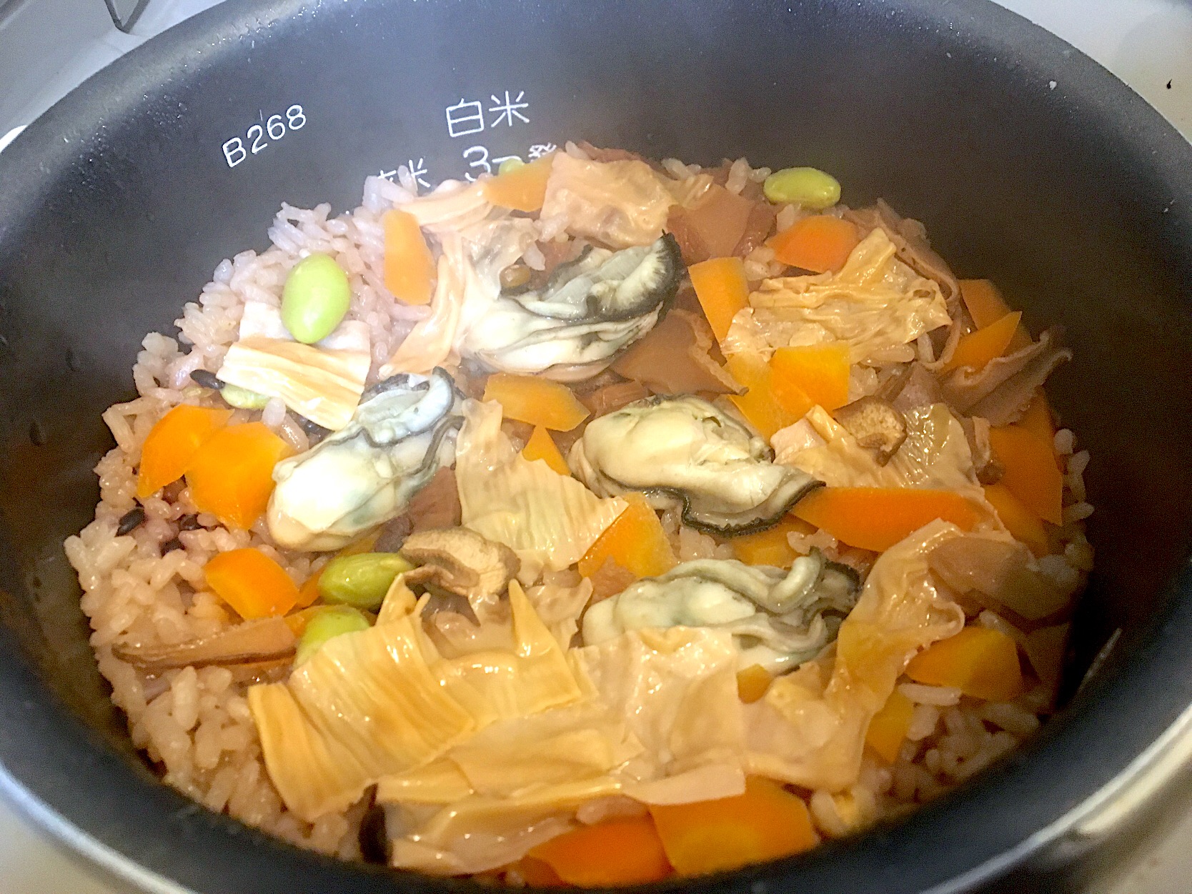 牡蠣と湯葉の炊き込みご飯