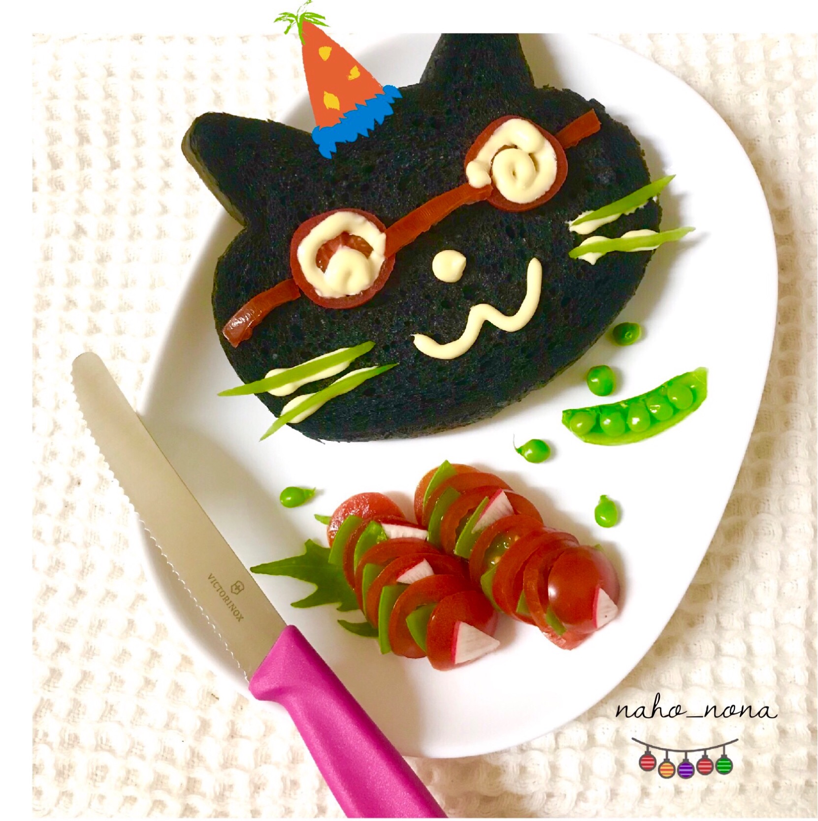 いろねこ食パンで朝食  #トマトスライス #トマト   #ビクトリノックス   #モニター