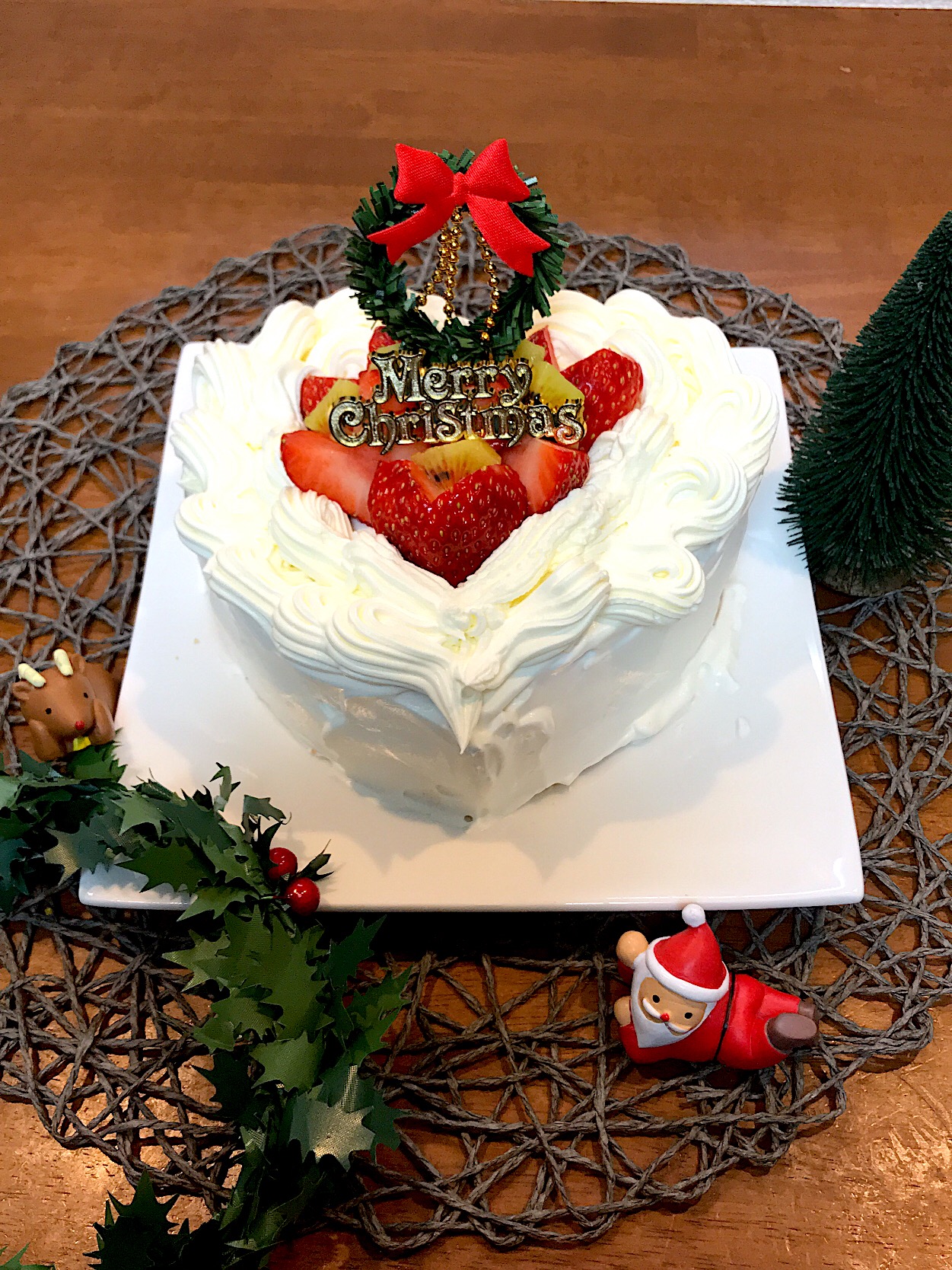 一足早いけどクリスマスケーキ?