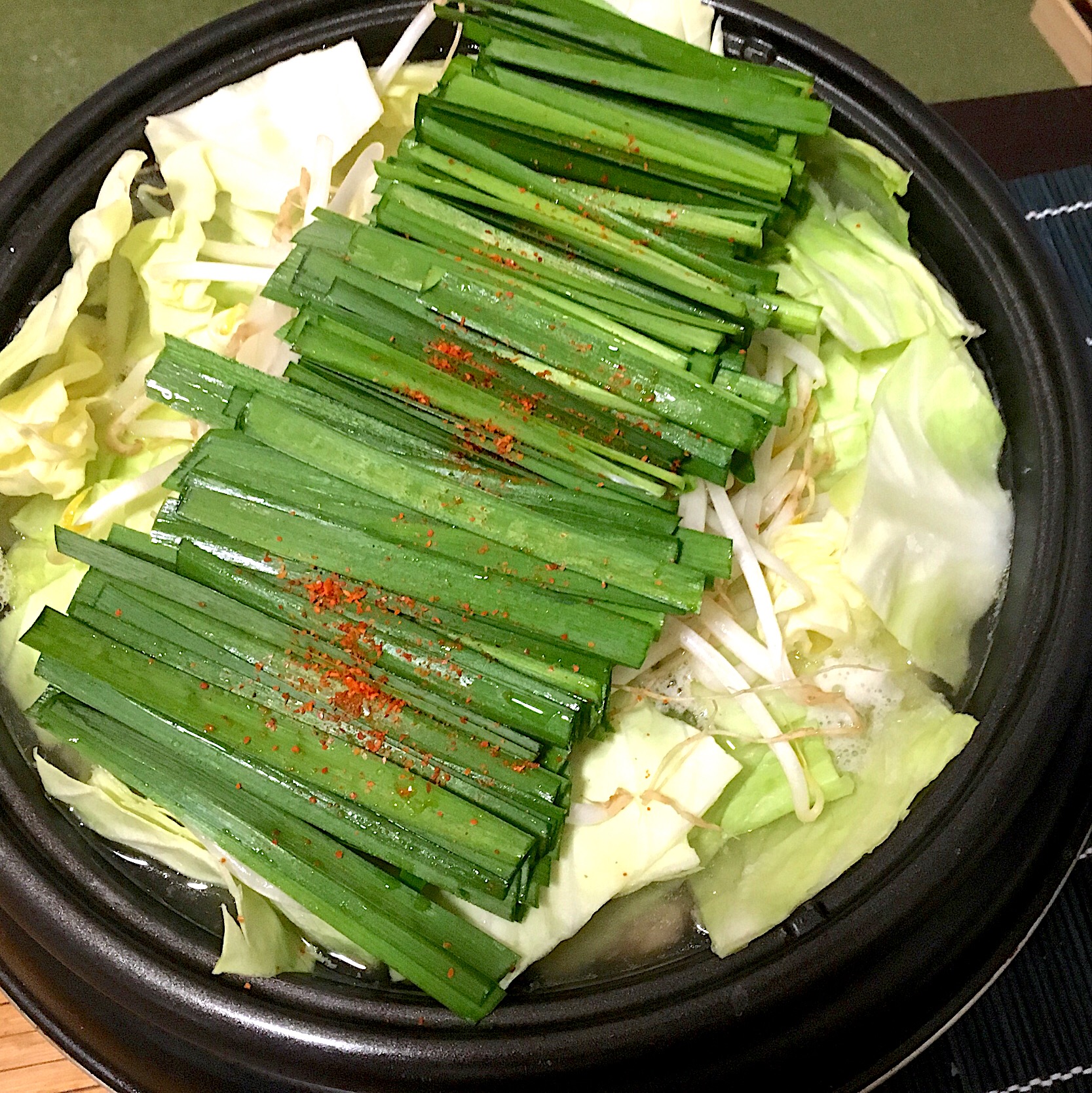 モツ鍋に見せかけた、鶏肉鍋！