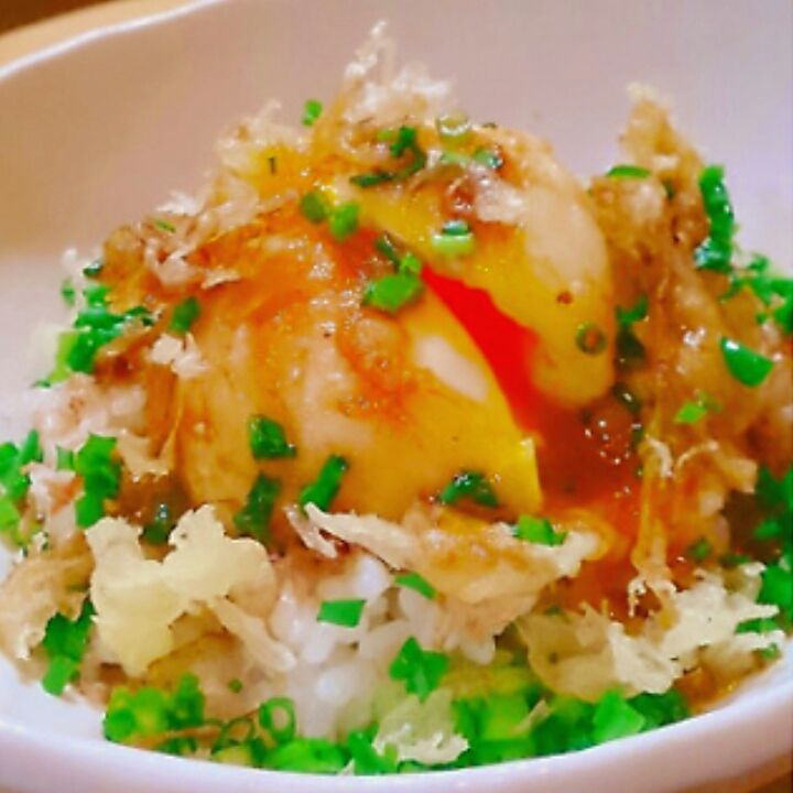 超半熟卵の天ぷらでTKG丼