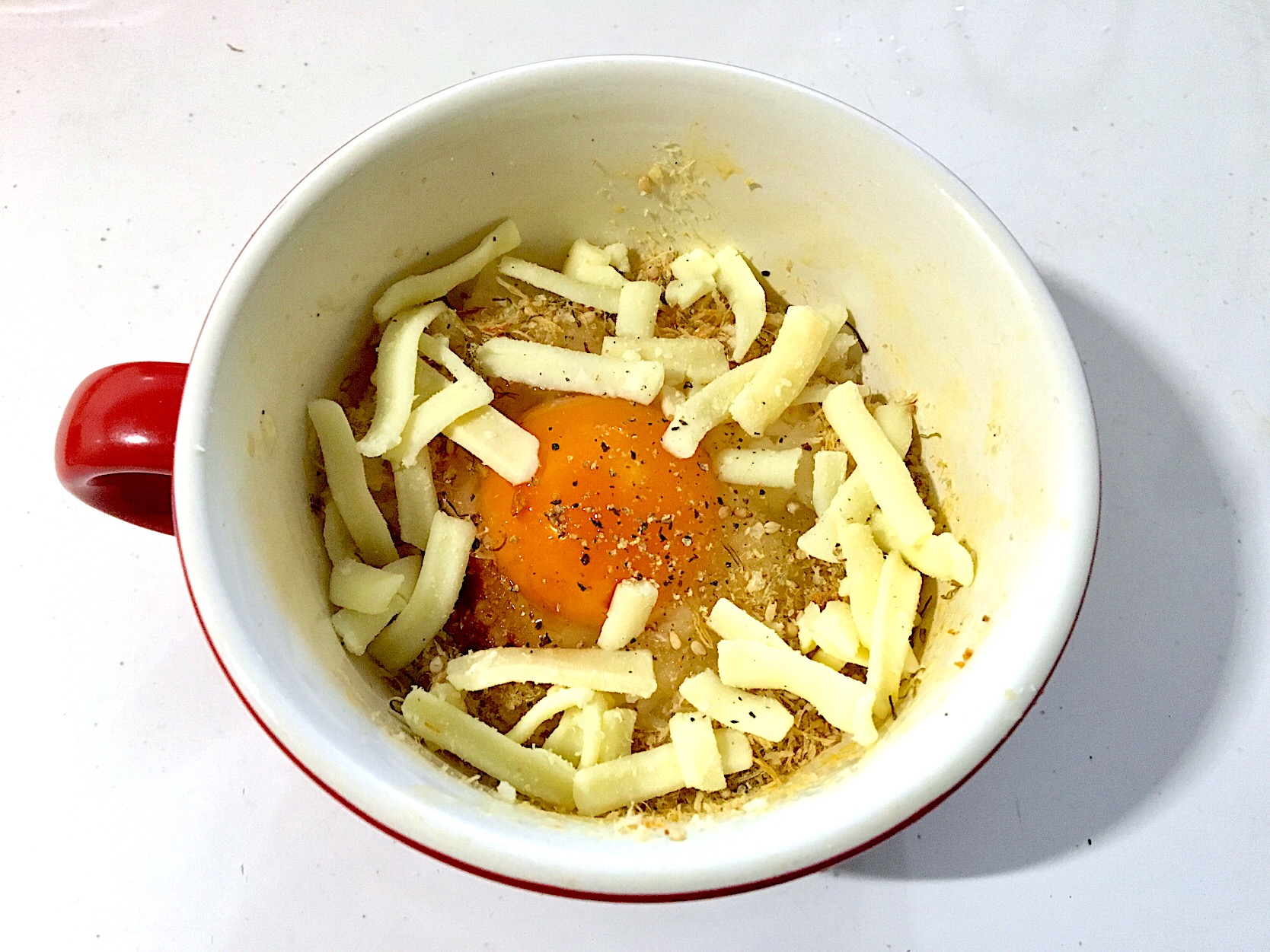 アゴふりかけ&チーズ&伊勢醤油で卵かけご飯