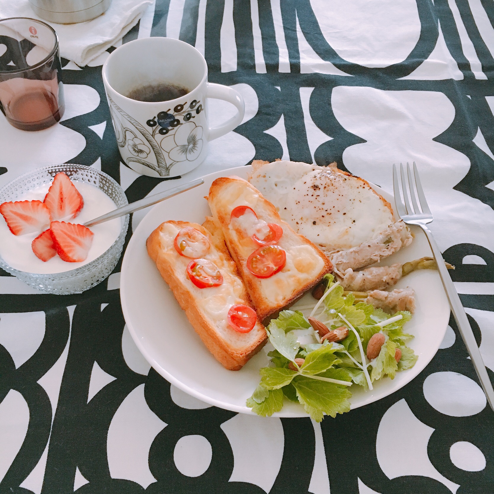 土曜日朝ごパン
 #朝ごパン  #土曜日  #トースト