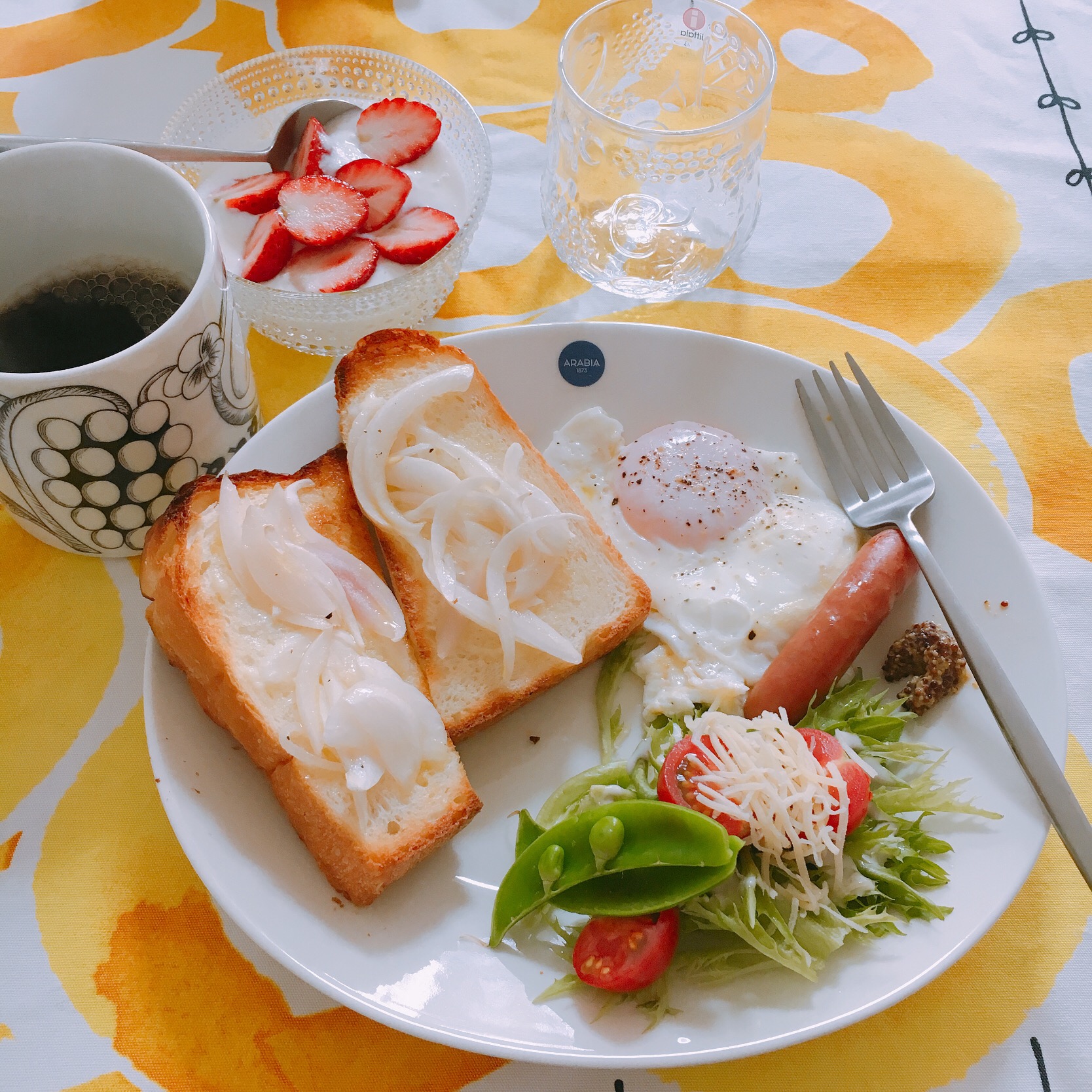#新たまねぎのマリネ で土曜日の#朝ごパン
