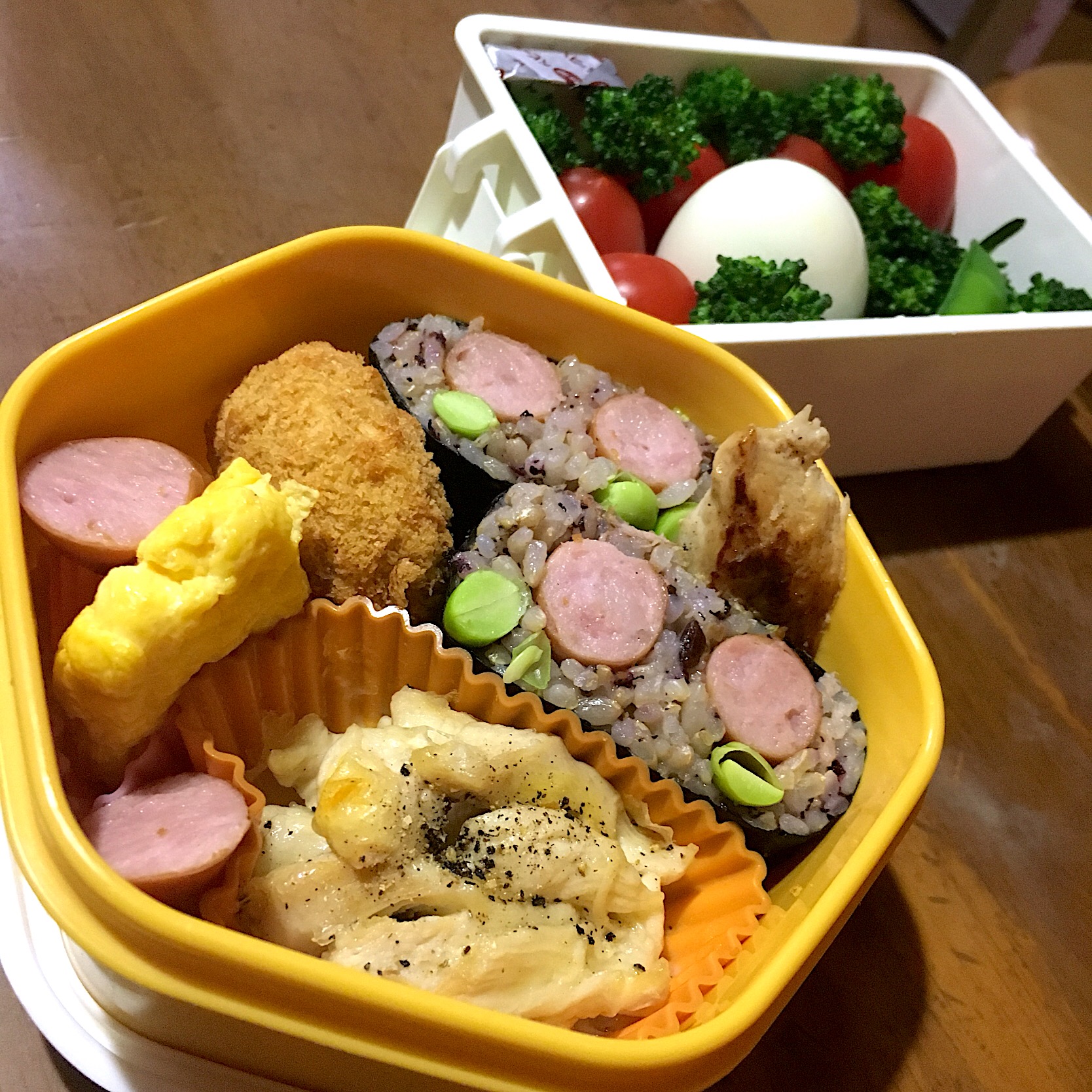 大学生弁当2日目?おにぎらず弁当?