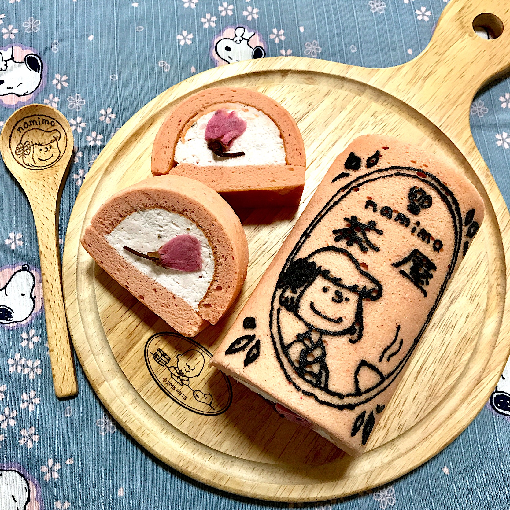 桜ロールケーキ