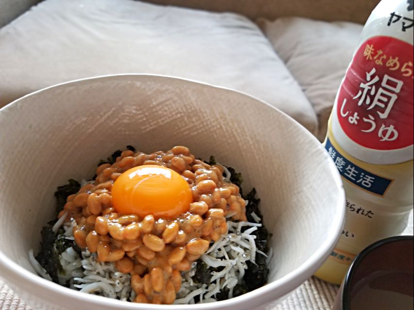 朝ごはん　韓国のり、しらす、納豆を混ぜまぜ♪