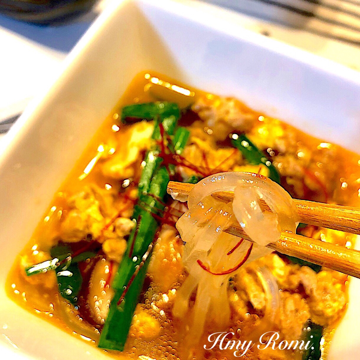 生マロニーで中華スープ辛麺風