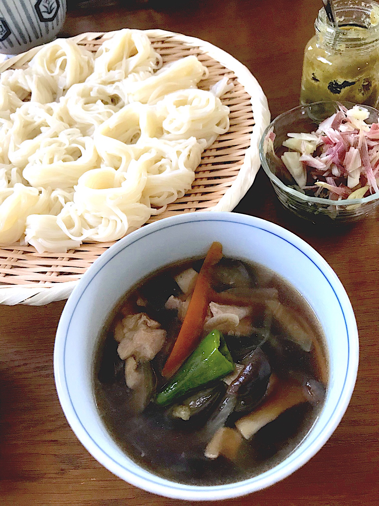 我家の夏の定番 茄子汁 今回の麺は稲庭饂飩(๑˃̵ᴗ˂̵)