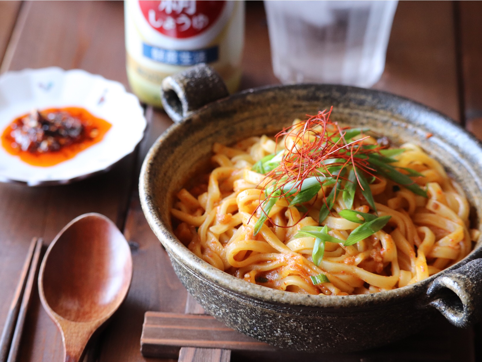 ピリリと辛い。汁なし坦々麺。