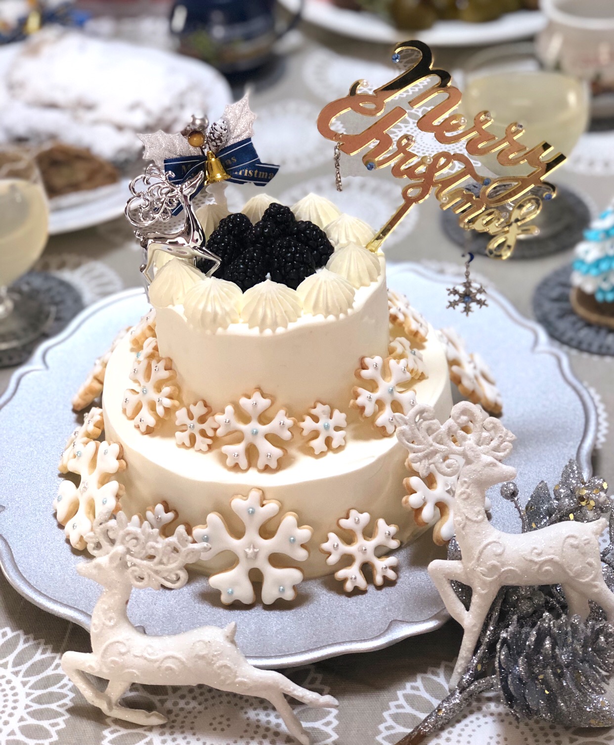 雪の結晶クッキーとクリスマスケーキ❄️