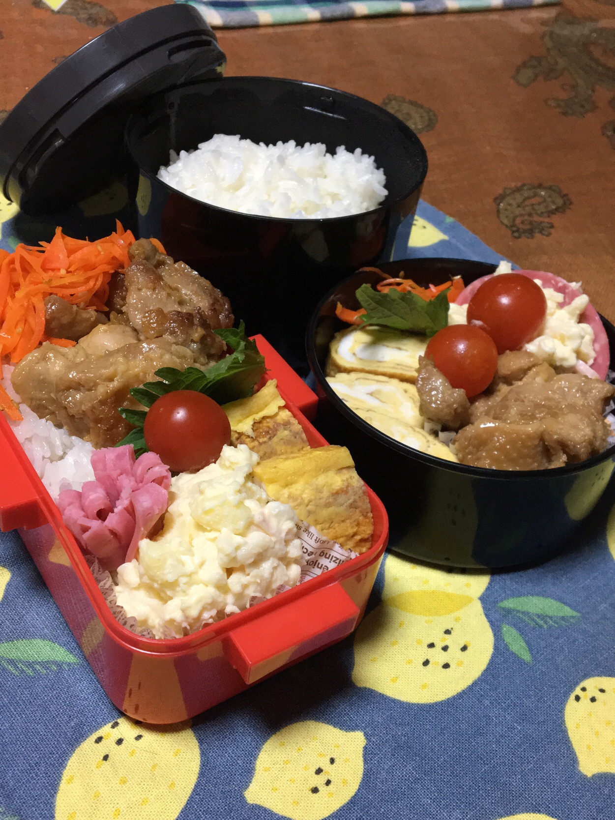 #ビックリスマス!グランプリ2018 に #お弁当  #からあげ弁当 

12.19 主人と息子のお弁当?